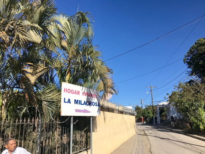 Hogar Infantil La Milagrosa | Las Matas De Farfan, RD